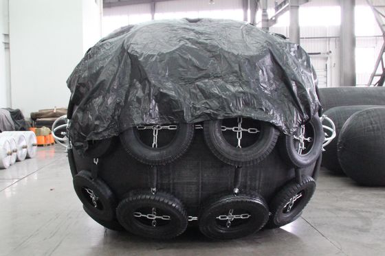 유코하마 Pneumatic Fender와 타이어 네트워크 2.5mX3 M
